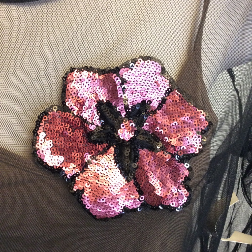 Twinkle - Picture 2 of 3